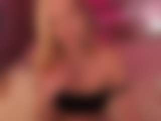 Emma's Live Sex Cam Show