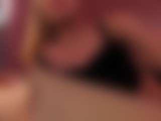 Live cam show with Emma - Striptease on xblisslive.com