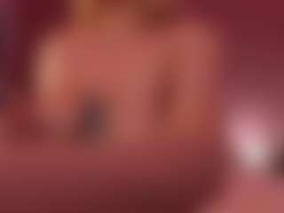 Live cam show with Emma - Blonde Hair HD on Camsoda