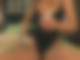 Live cam show with Emma - Fetish Big Tits on hornycams.live