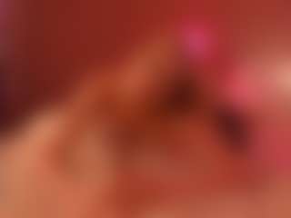 Live cam show with Emma - Blonde Hair Big Tits on Latina Girls