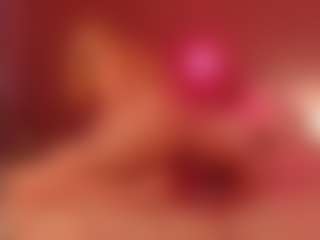 Live cam show with Emma - White Teen (18+) on SmokeAndPoke | united states