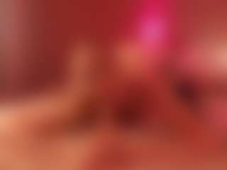 Live cam show with Emma - Big Ass Teen (18+) on friskycurves.com