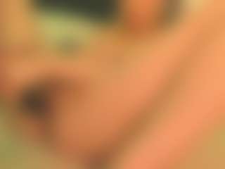 Live cam show with Emma - Moan on CamwithHer