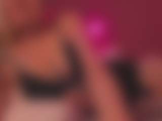 Live cam show with Emma - Show on Hubzter Live