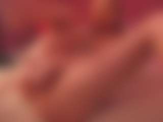 Live cam show with Emma - Average on liverealitysex.com