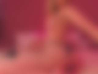 Live cam show with Emma - Average on Milfs Live