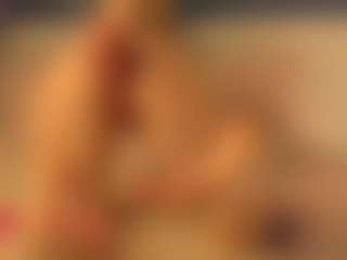 Live cam show with Emma - Flashing on Camsoda