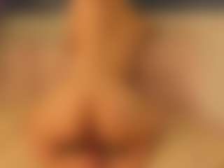 Live cam show with Emma - Camel Toe on xfollow cams