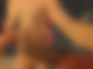Live cam show with Emma - Show on thefappeningchat.com