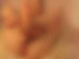 Live cam show with Emma - Dildo on UwU Esports