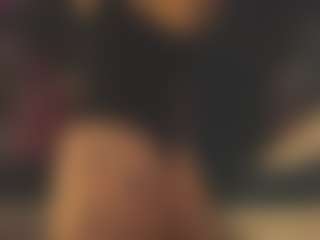 Live cam show with Emma - Deepthroat on googirlz