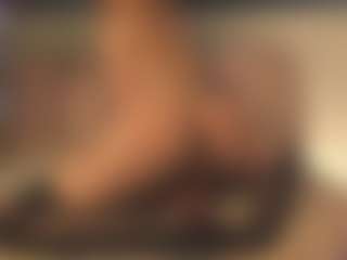 Live cam show with Emma - Blonde Hair on thefappeningchat.com