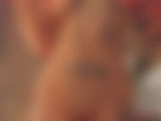Live cam show with Emma - Sexy on CamwithHer