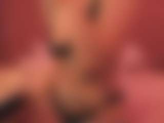 Live cam show with Emma - Arab Young Adult on Hubzter Live