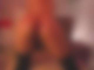 Live cam show with Emma - Shaved on Camsoda