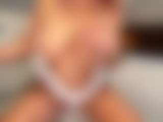 Busty_Girlfriend's Live Sex Cam Show