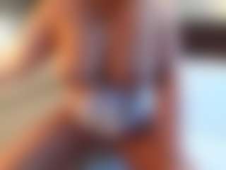 Live cam show with Busty_Girlfriend - Big Tits MILF on CamClone