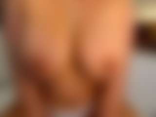 Live cam show with Busty_Girlfriend - Skinny on Soda Cam