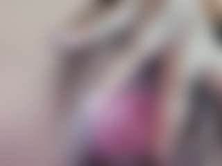Live cam show with kerry-90 - Shower on boobsie.com