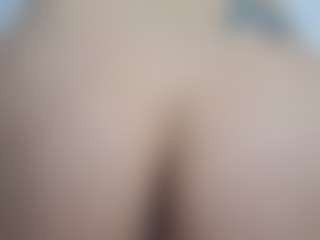 Live cam show with kerry-90 - Brown Eyes Toys on AdultVida.com