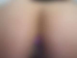 kerry-90's Live Sex Cam Show