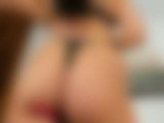 Live cam show with Ann-Sweer - Horny on AdultVida.com