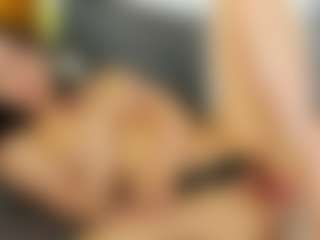Live cam show with Ann-Sweer - Living Room on Soda Cam
