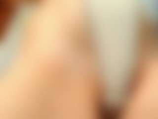 Live cam show with Ann-Sweer - Living Room on Camsoda