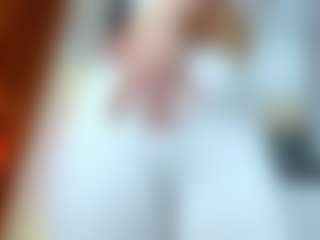 Live-camshow met Ann-Sweer - Cute op Camsoda