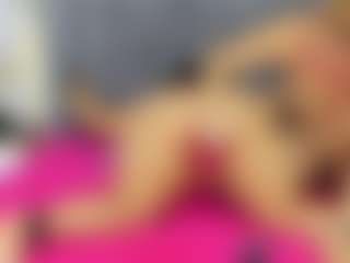 Carolinee-Torres's Live Sex Cam Show