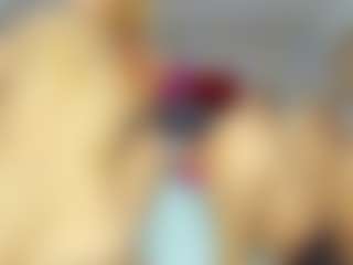 Carolinee-Torres's Live Sex Cam Show