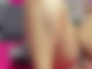 Carolinee-Torres's Live Sex Cam Show