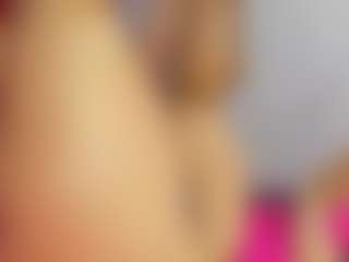 Carolinee-Torres's Live Sex Cam Show