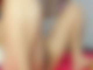 Carolinee-Torres's Live Sex Cam Show