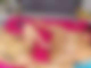 Carolinee-Torres's Live Sex Cam Show