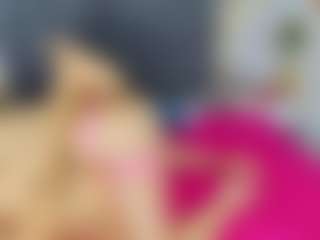 Carolinee-Torres's Live Sex Cam Show