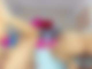Carolinee-Torres's Live Sex Cam Show