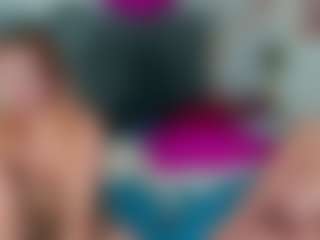 Carolinee-Torres's Live Sex Cam Show