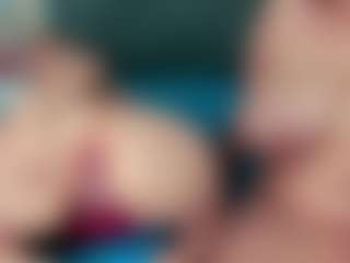 Carolinee-Torres's Live Sex Cam Show