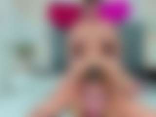 Carolinee-Torres's Live Sex Cam Show