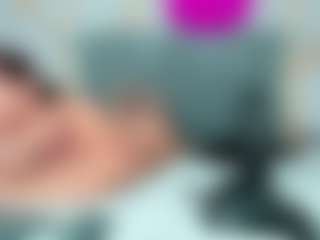Carolinee-Torres's Live Sex Cam Show