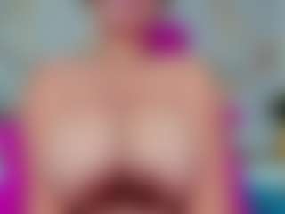 Carolinee-Torres's Live Sex Cam Show