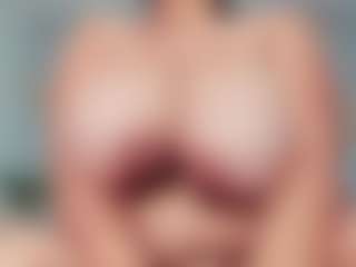 Carolinee-Torres's Live Sex Cam Show