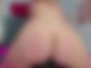 Carolinee-Torres's Live Sex Cam Show