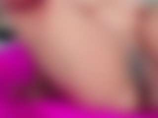 Carolinee-Torres's Live Sex Cam Show