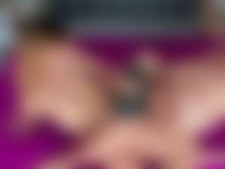 Carolinee-Torres's Live Sex Cam Show