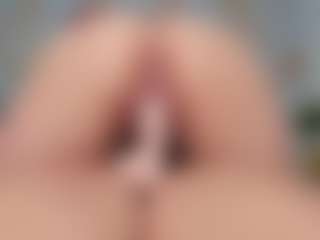 Carolinee-Torres's Live Sex Cam Show