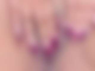 Carolinee-Torres's Live Sex Cam Show