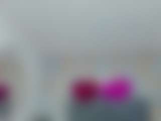 Live cam show with Carolinee-Torres - Threesome on Uber Horny